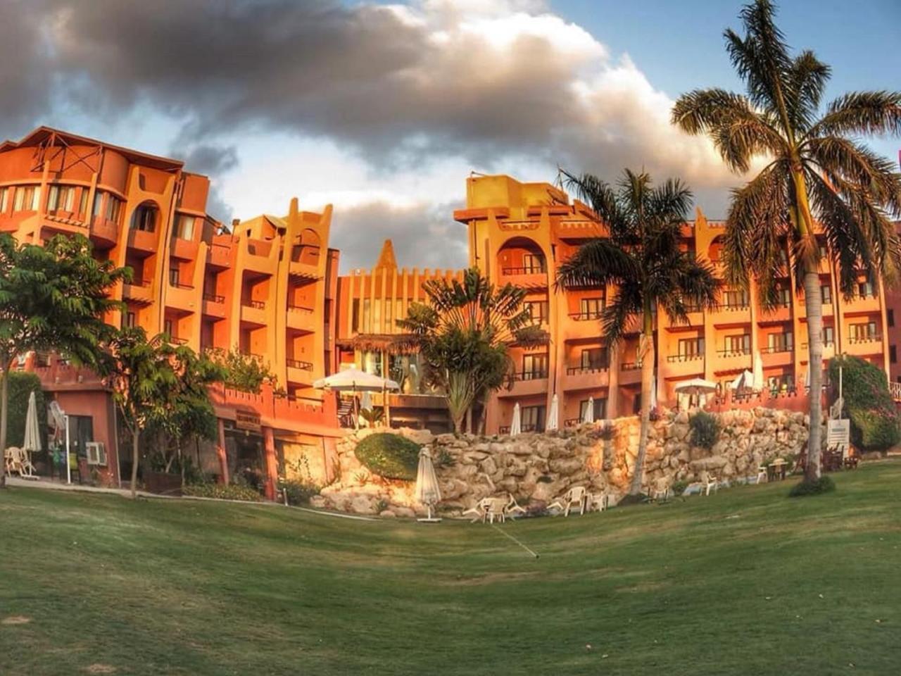 Africana Hotel & Spa Qaryat Shakush Buitenkant foto
